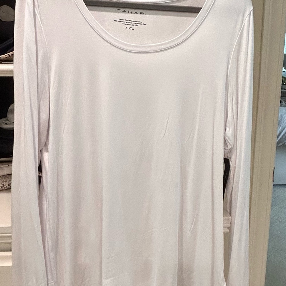 Tahari Elegant Ivory/White NWT